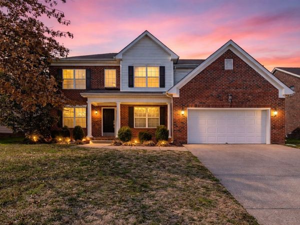 5037 Saint Ives Dr, Murfreesboro, TN 37128