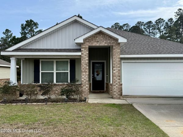 6439 Eastland Circle, Biloxi, MS 39532