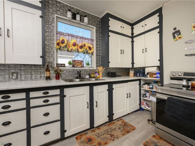 204 S Main Street , Tuscarawas, OH 44682 Photo 16