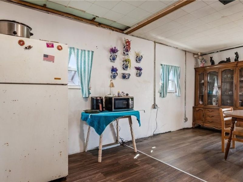 97 E King Street , Zanesville, OH 43701 Photo 11