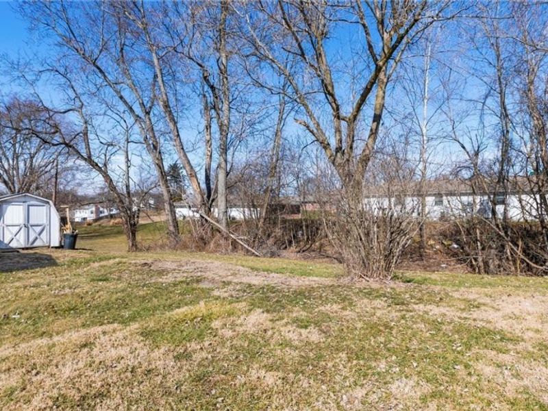 97 E King Street , Zanesville, OH 43701 Photo 2