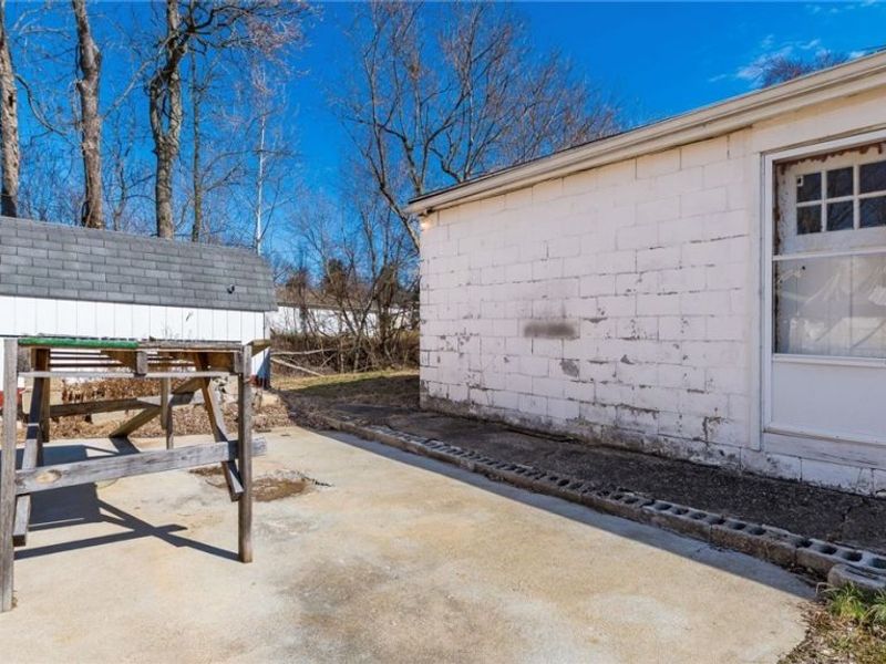 97 E King Street , Zanesville, OH 43701 Photo 6