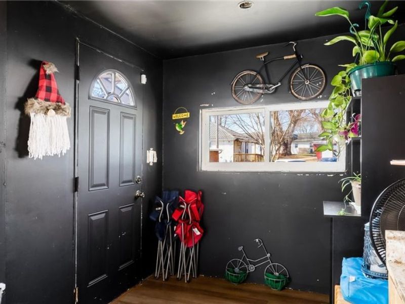 97 E King Street , Zanesville, OH 43701 Photo 9