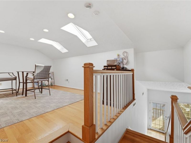 402 Eagle , Mayfield Heights, OH 44124 Photo 11