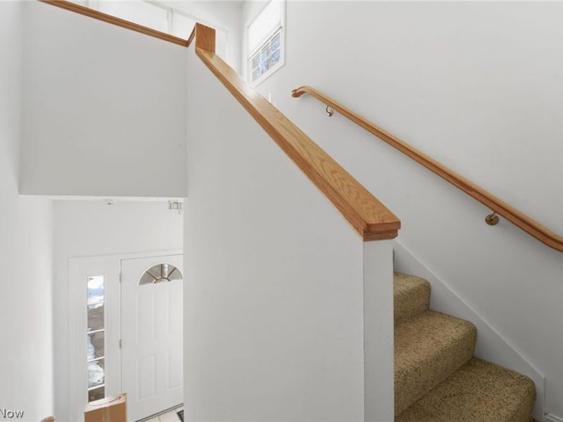 402 Eagle , Mayfield Heights, OH 44124 Photo 2