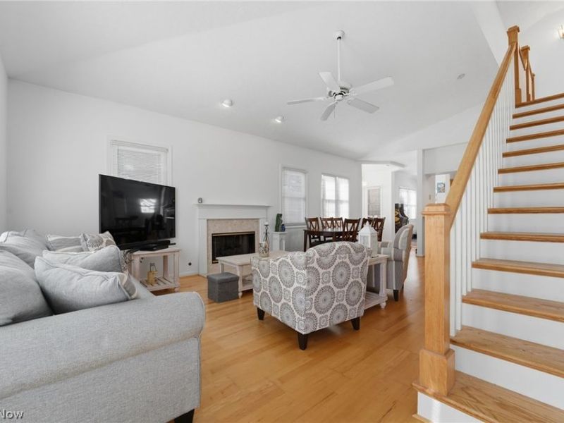 402 Eagle , Mayfield Heights, OH 44124 Photo 7