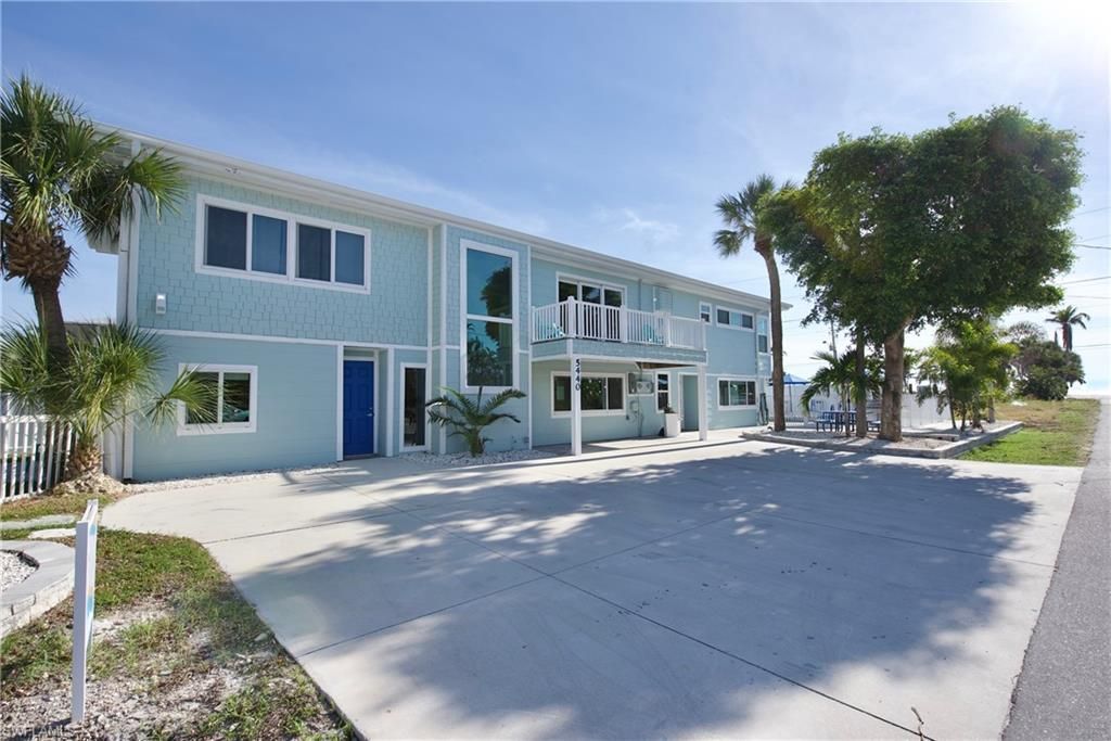 5440 Palmetto St, Fort Myers Beach, FL 33931 Photo