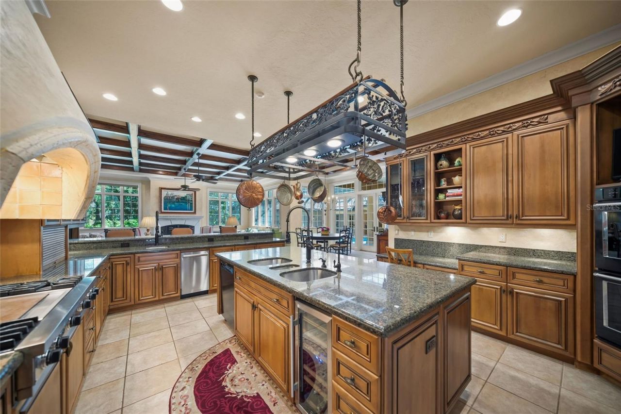 2829 Wilfred Reid Circle, Sarasota, FL 34240 Photo