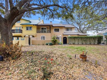 1220 AVENIDA DE LAS CASAS, THE VILLAGES, FL 32159