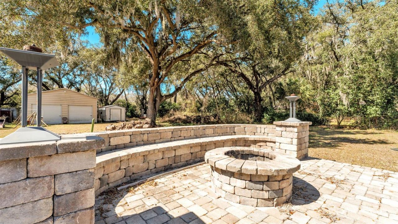 6231 Forestwood Drive W, Lakeland, FL 33811 Photo