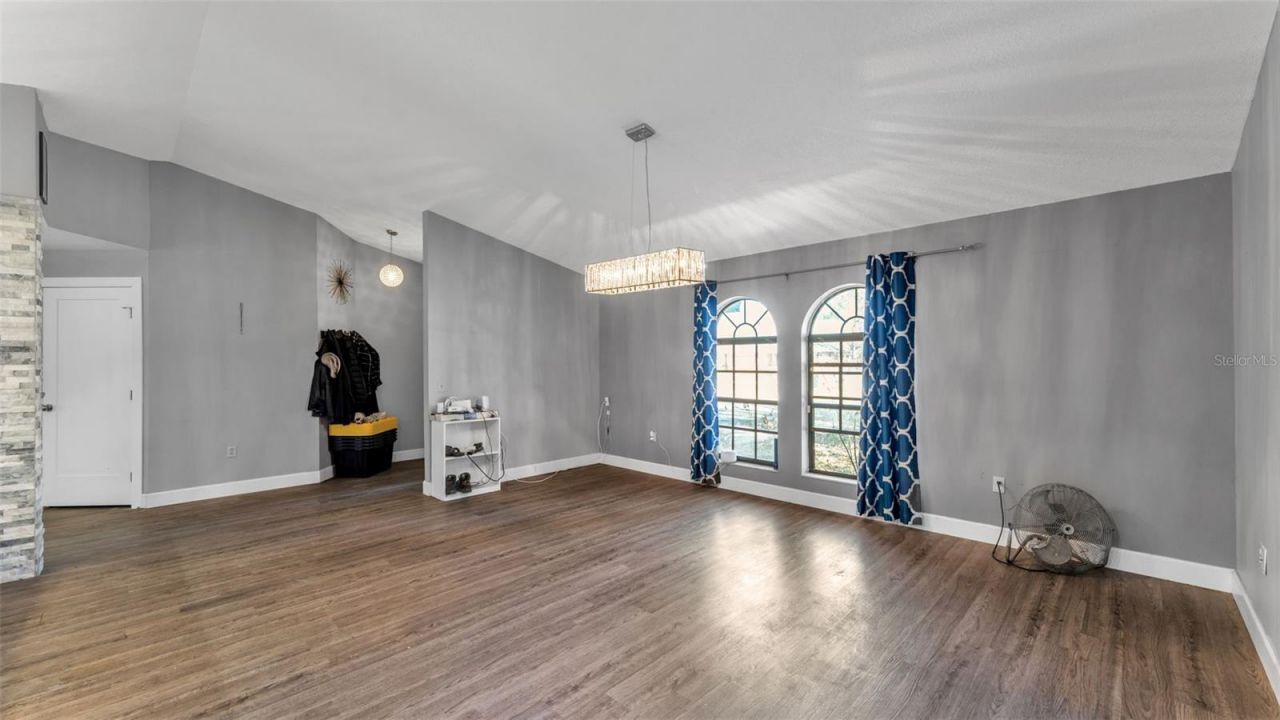 6231 Forestwood Drive W, Lakeland, FL 33811 Photo