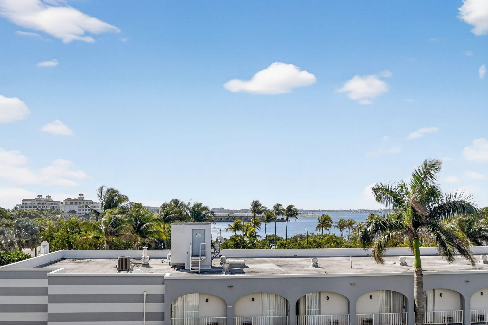 2860 S Ocean Boulevard, Unit 514, Palm Beach, FL 33480 Photo