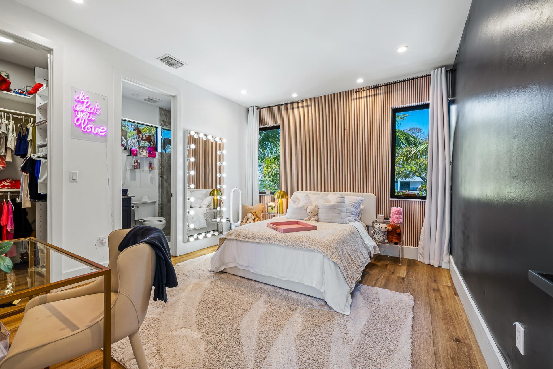 549 NE 10th Avenue, Fort Lauderdale, FL 33301 Photo