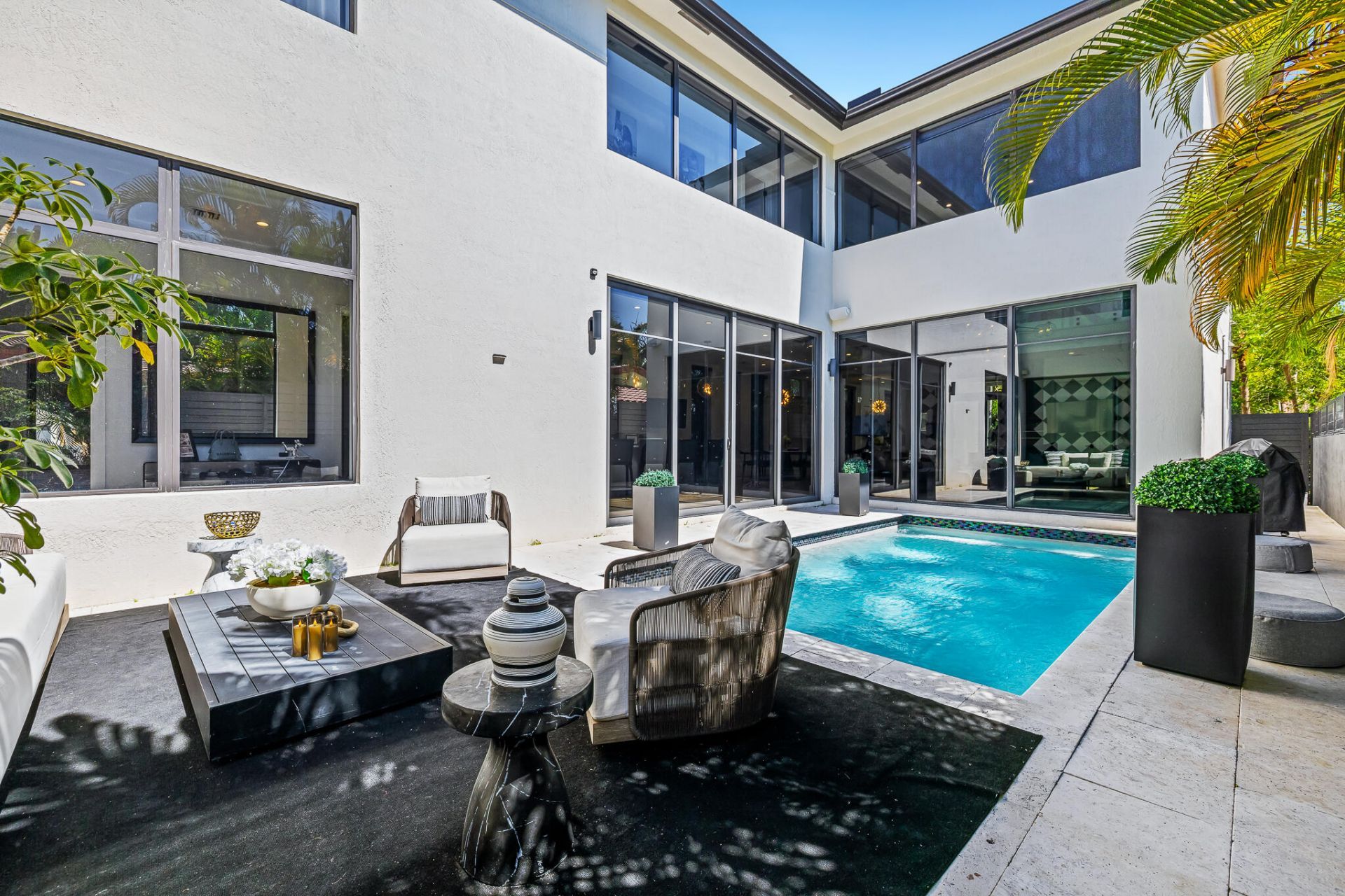 549 NE 10th Avenue, Fort Lauderdale, FL 33301 Photo