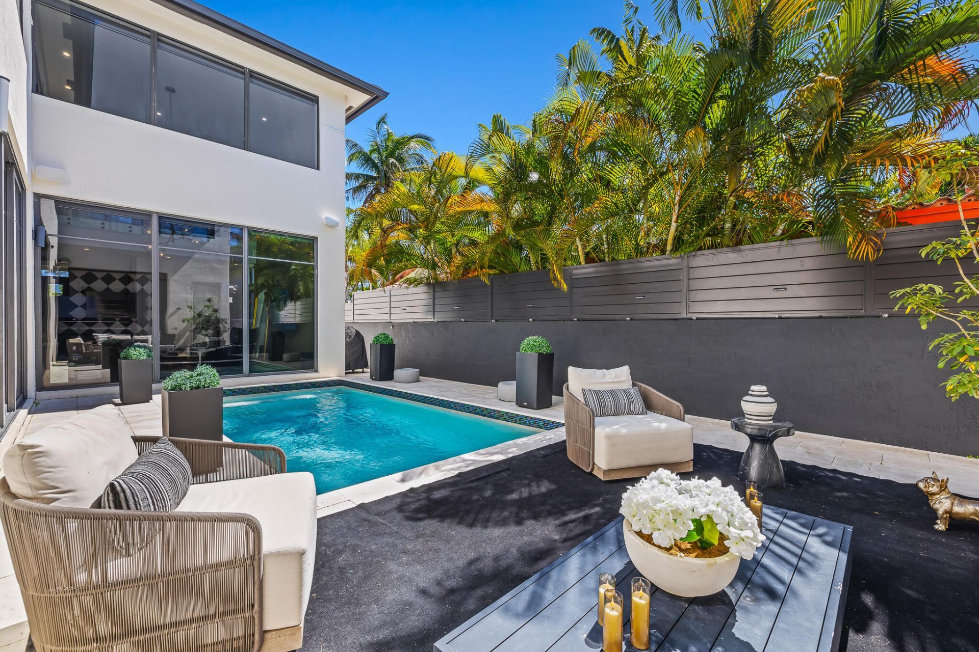 549 NE 10th Avenue, Fort Lauderdale, FL 33301 Photo