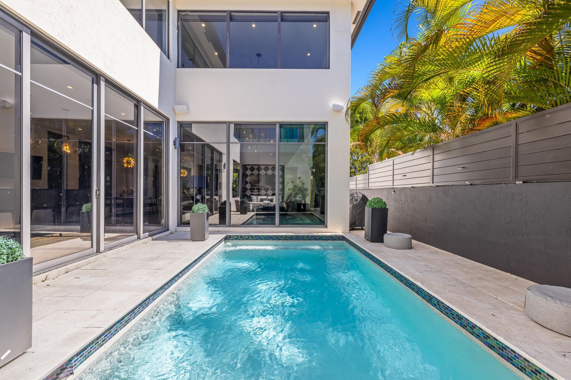 549 NE 10th Avenue, Fort Lauderdale, FL 33301 Photo