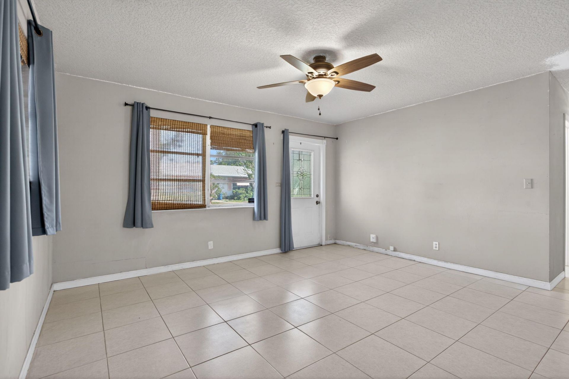 4561 NW 16th Avenue, Tamarac, FL 33309 Photo