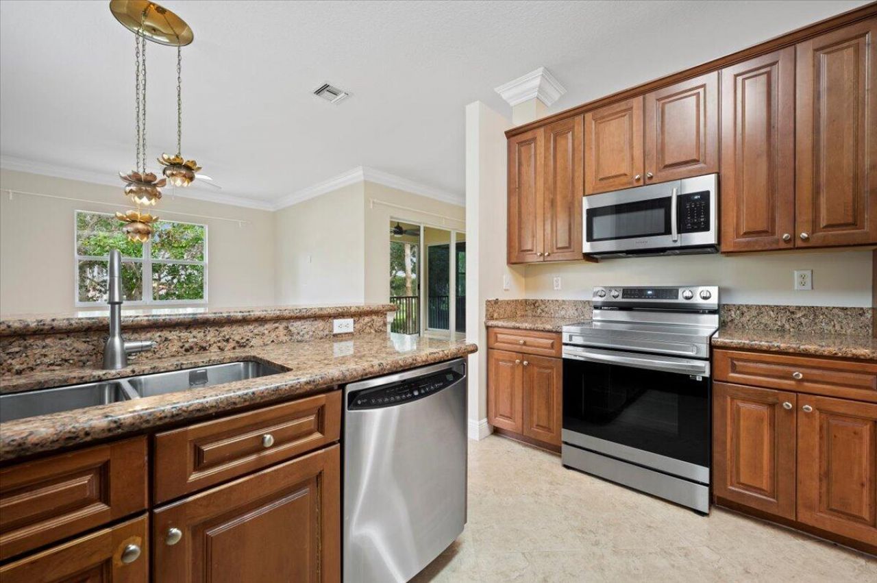 9778 Bowline Drive, Unit 201, West Palm Beach, FL 33411 Photo