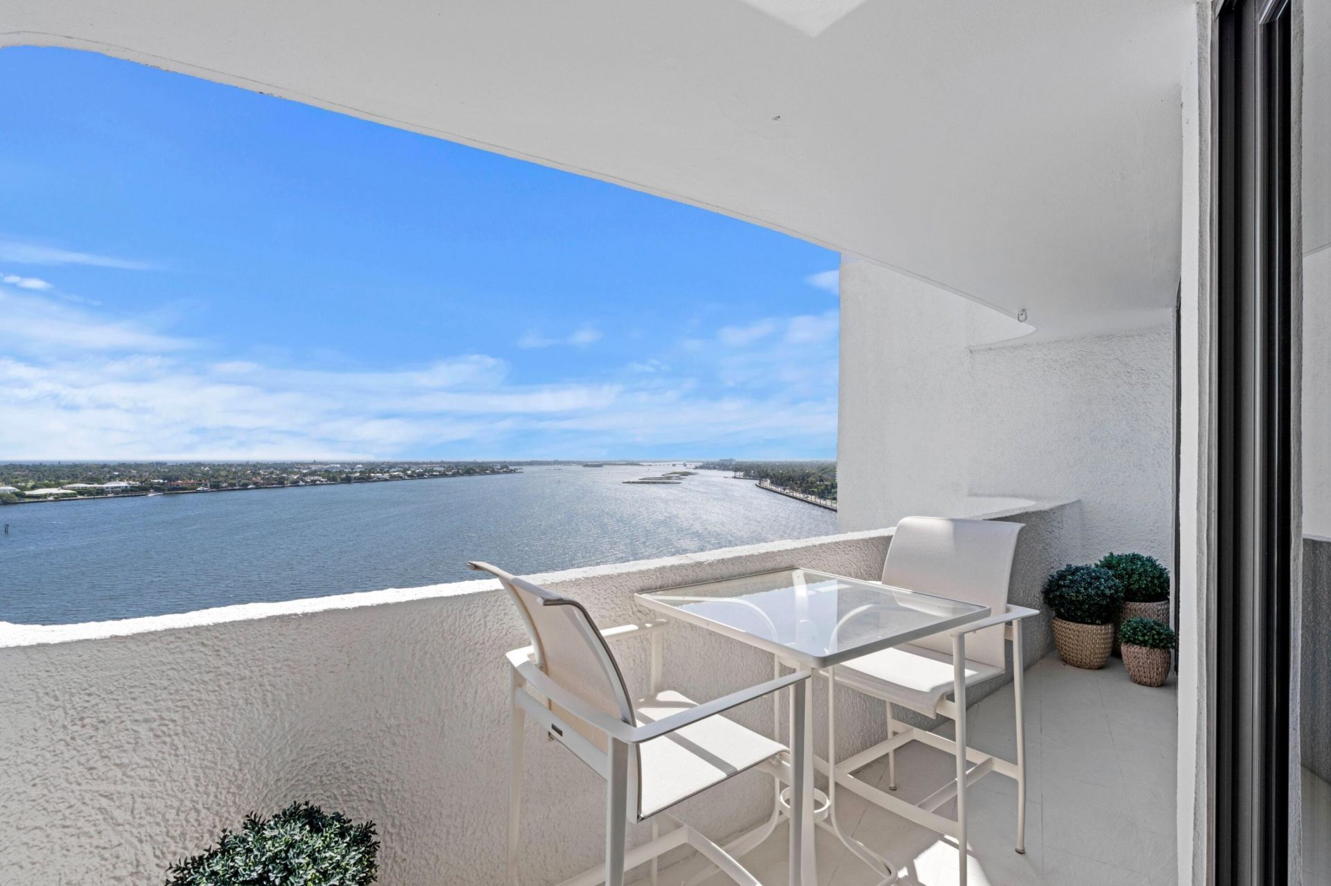 1200 S Flagler Drive, Unit 1402, West Palm Beach, FL 33401 Photo