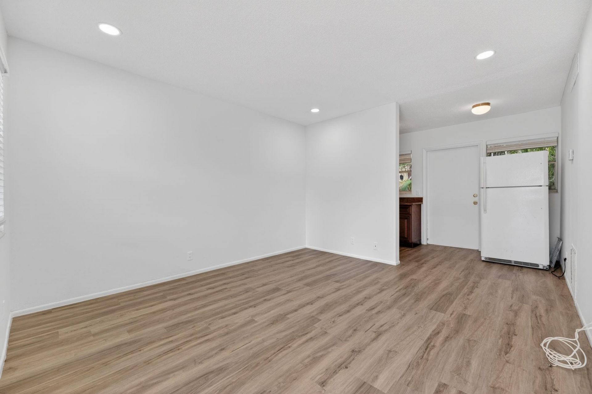 2503 N Ocean Boulevard, Unit 6, Pompano Beach, FL 33062 Photo