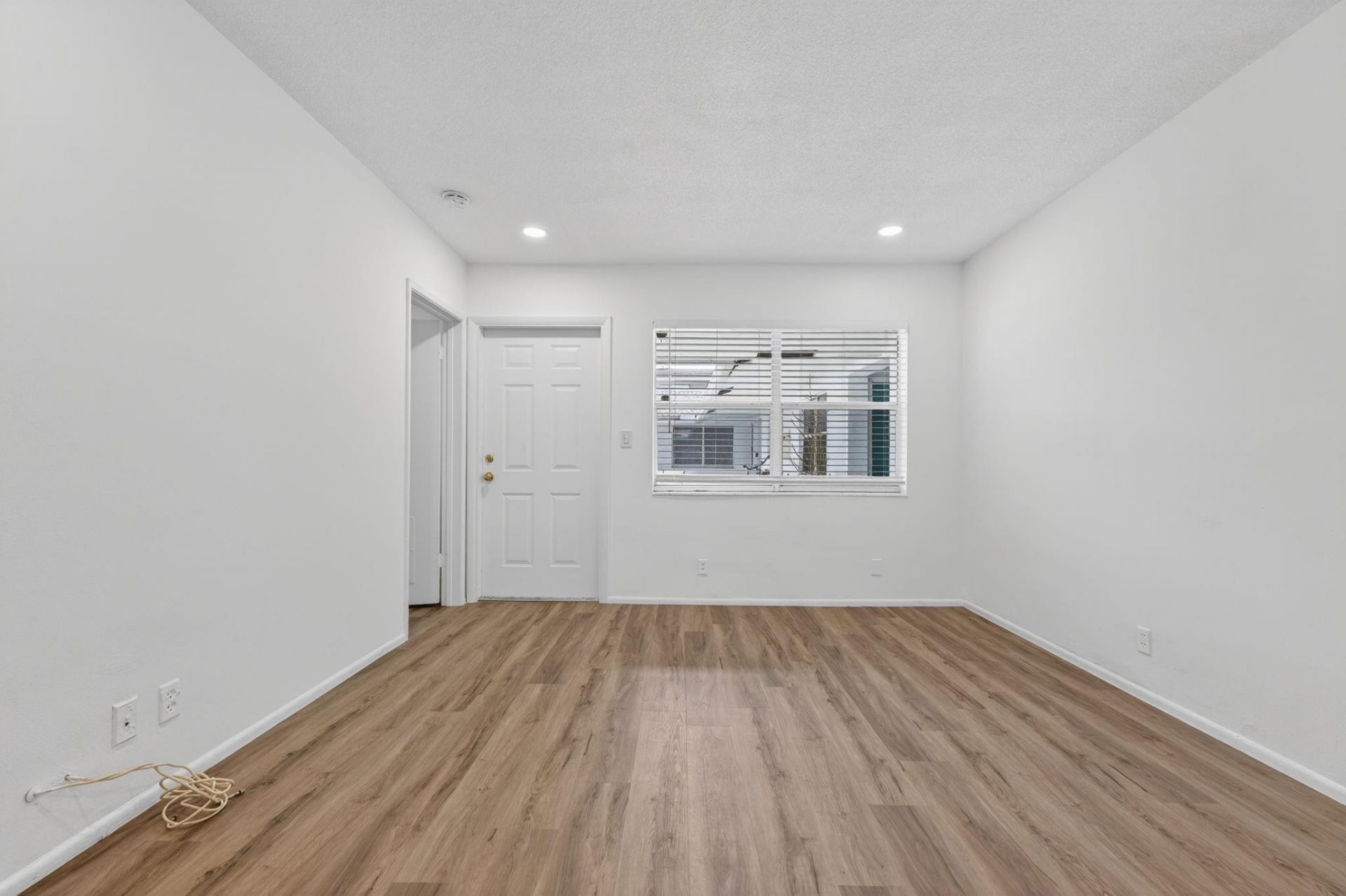 2503 N Ocean Boulevard, Unit 6, Pompano Beach, FL 33062 Photo