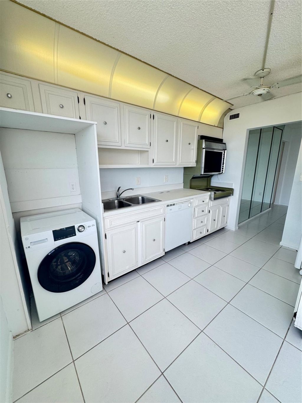 5200 N Ocean Boulevard, Unit 1207B, Lauderdale by the Sea, FL 33308 Photo