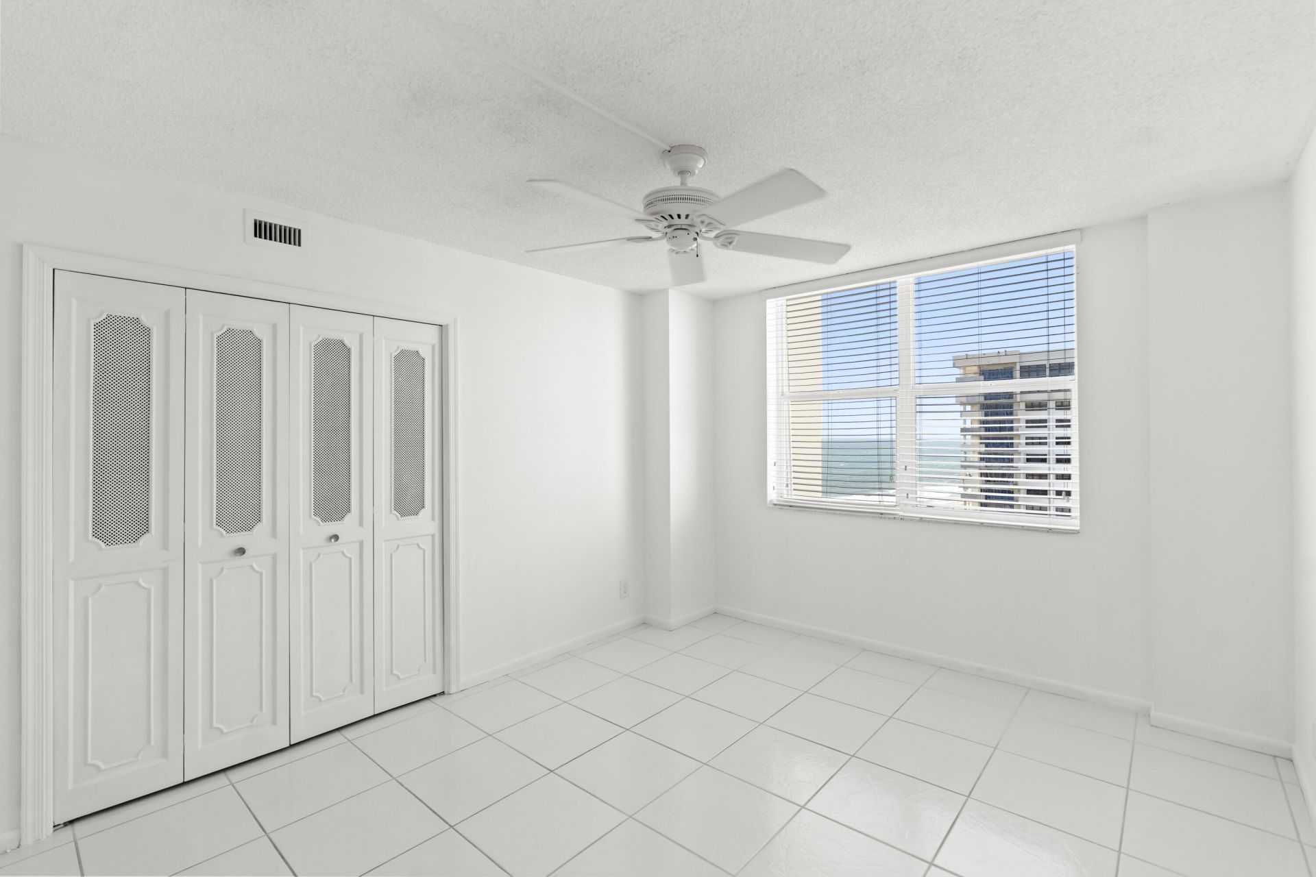 5200 N Ocean Boulevard, Unit 1207b, Lauderdale by the Sea, FL 33308 Photo