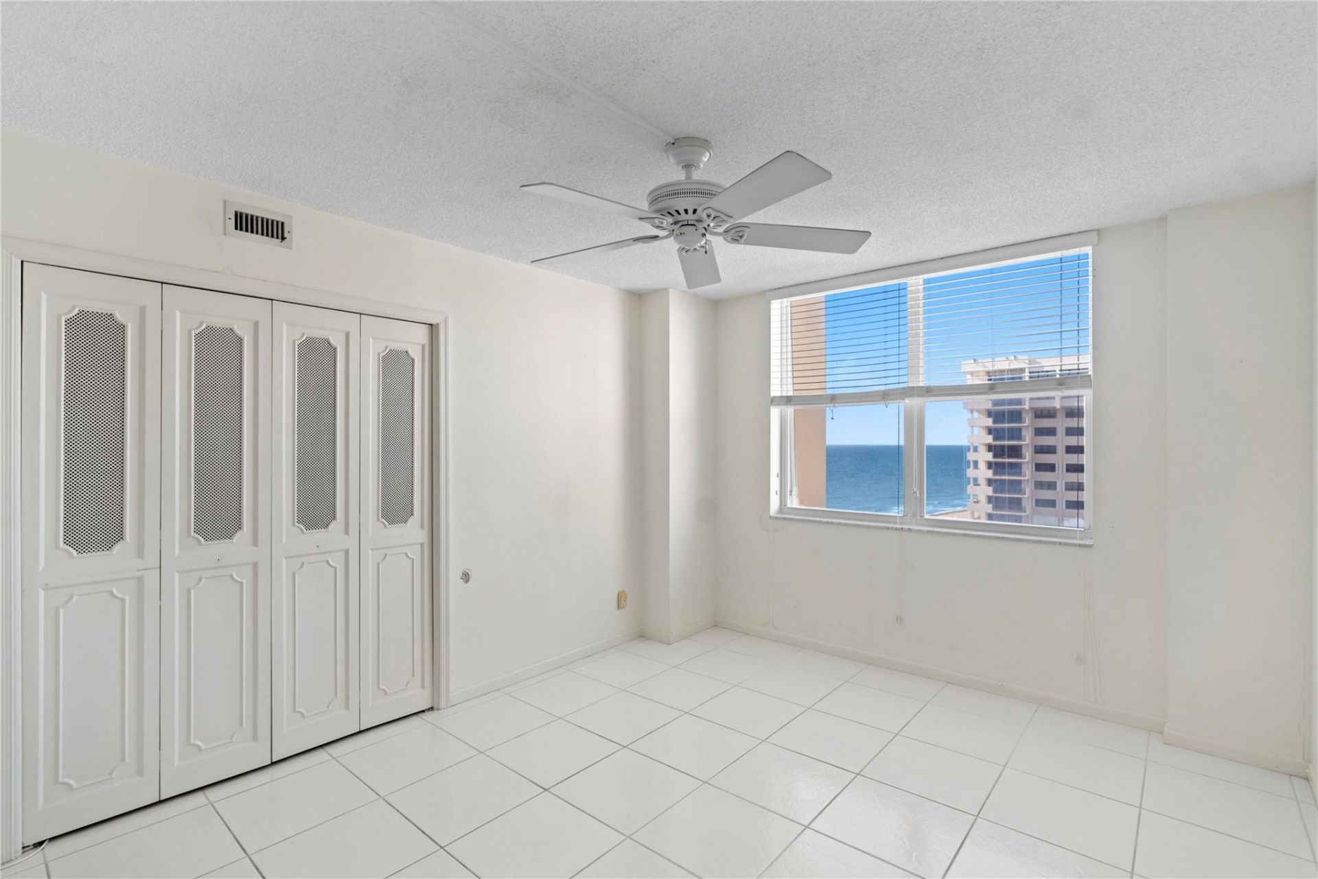 5200 N Ocean Boulevard, Unit 1207B, Lauderdale by the Sea, FL 33308 Photo