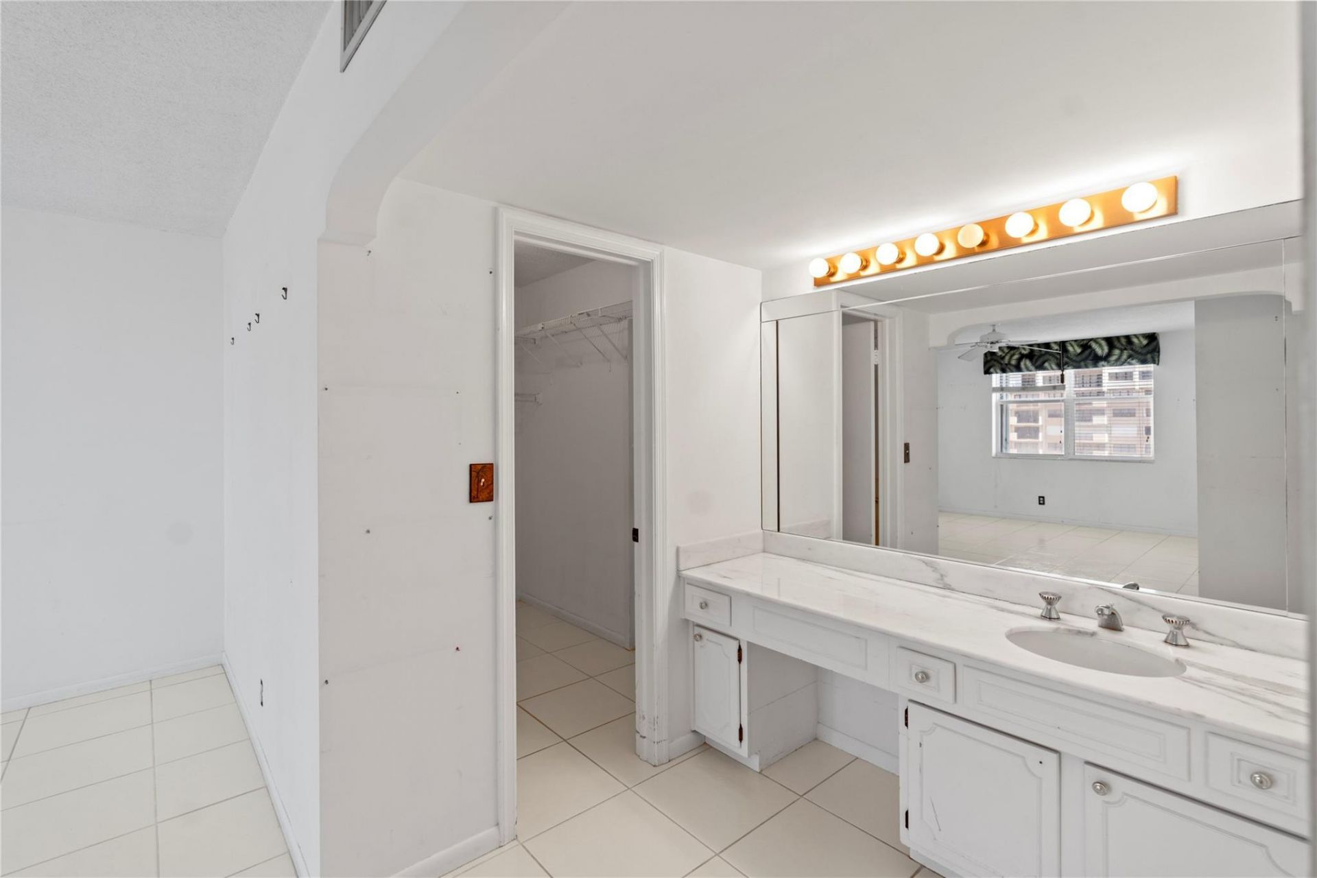 5200 N Ocean Boulevard, Unit 1207B, Lauderdale by the Sea, FL 33308 Photo