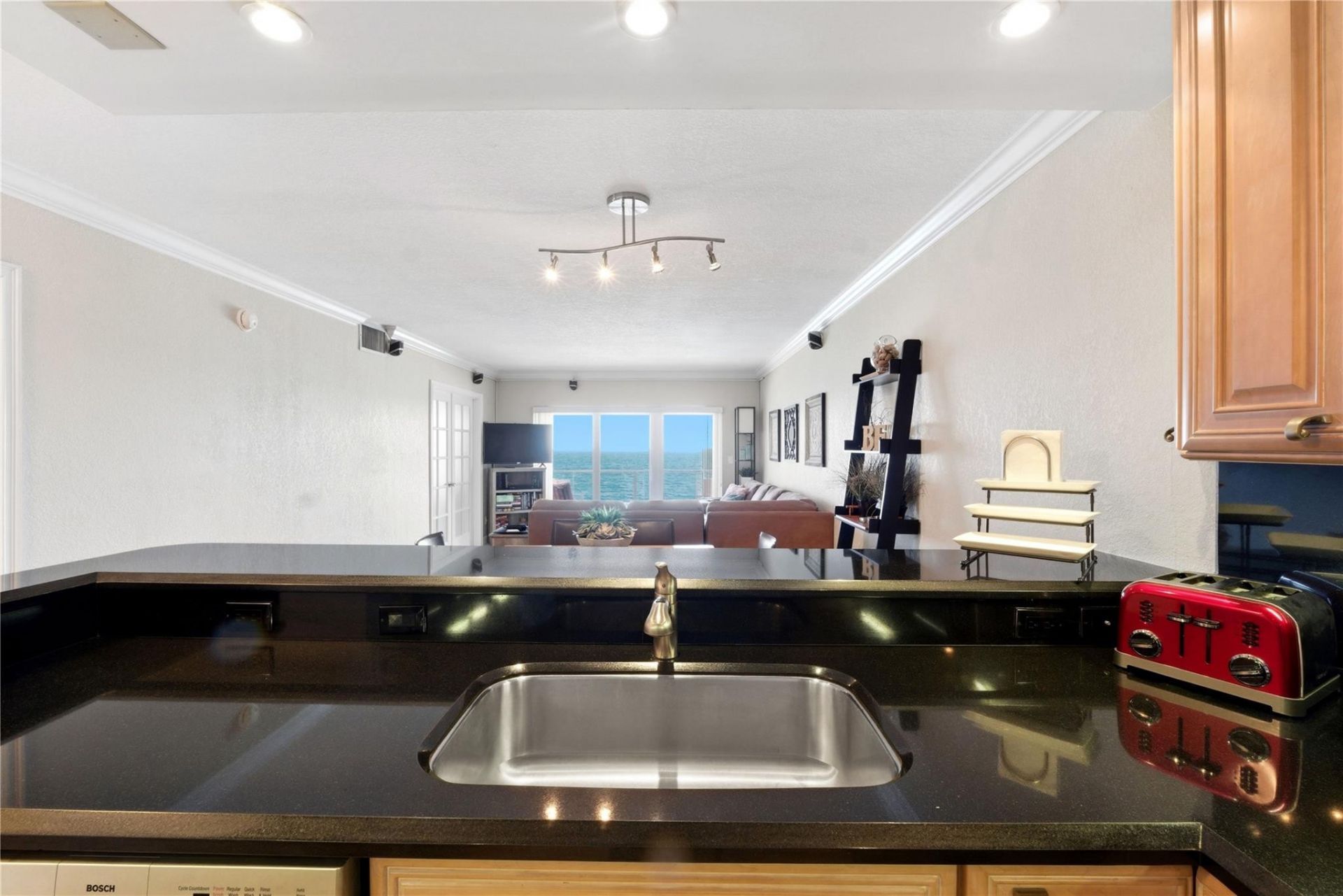 1500 S Ocean Boulevard, Unit 604, Lauderdale by the Sea, FL 33062 Photo