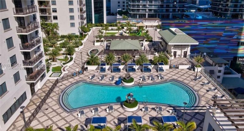 999 SW 1st Ave , Unit 2204, Miami, FL 33130 Photo