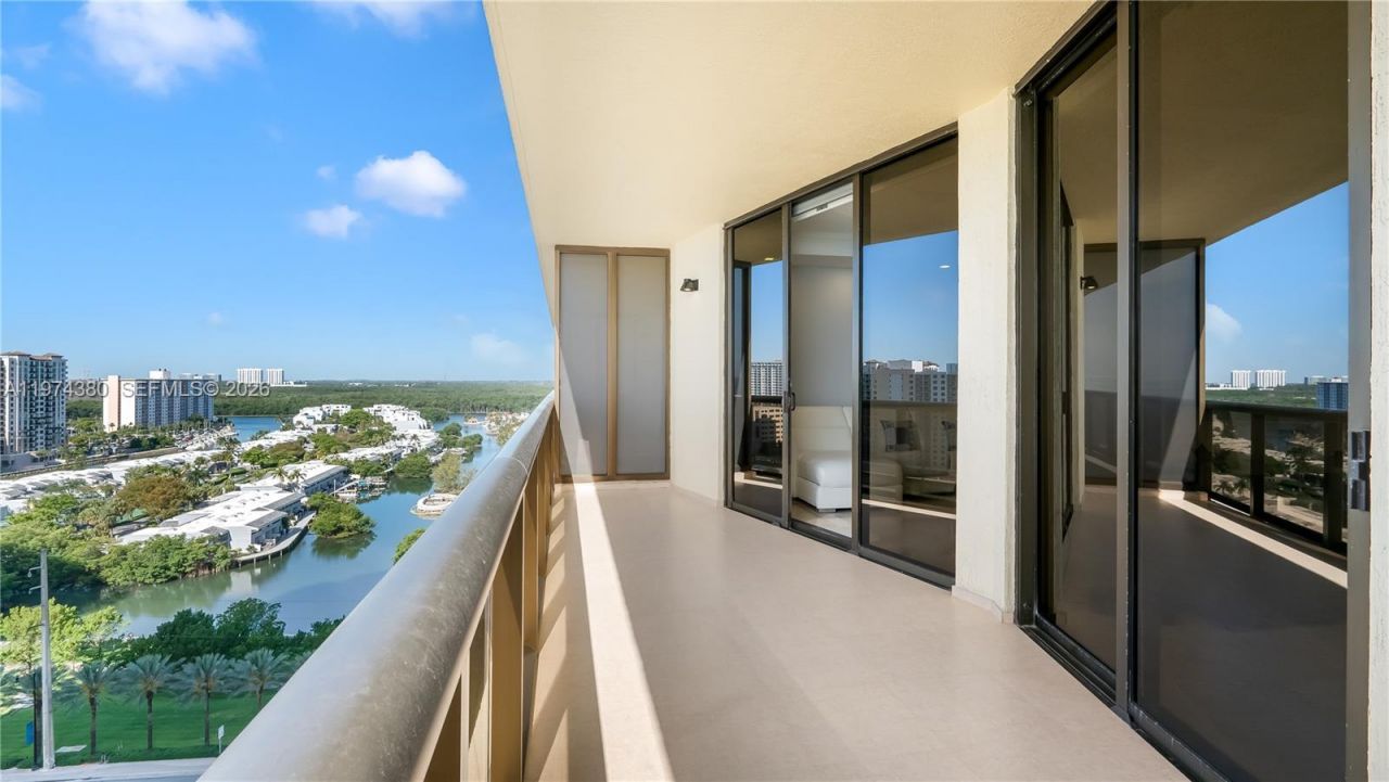 16275 Collins Ave, Unit 1503, Sunny Isles Beach, FL 33160 Photo