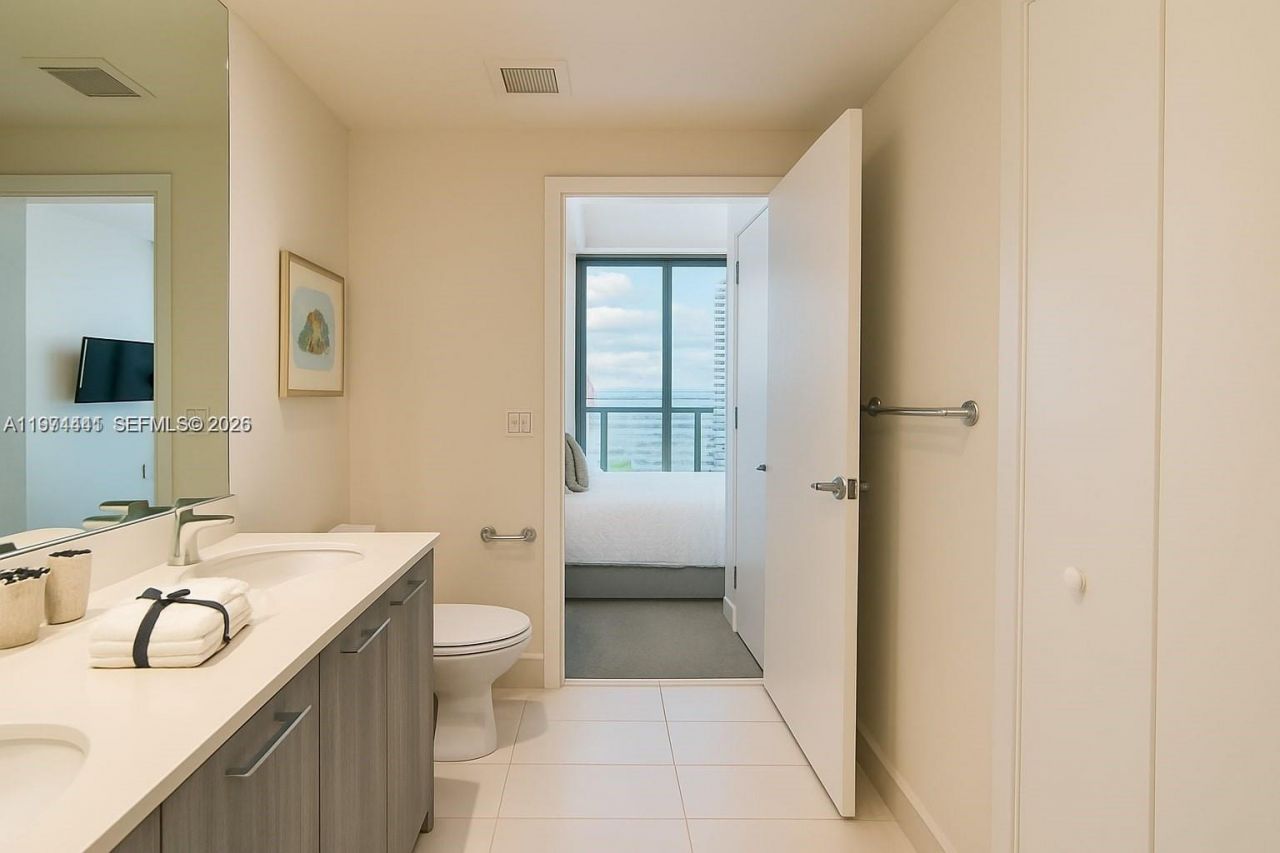 501 NE 31st St , Unit 1204, Miami, FL 33137 Photo