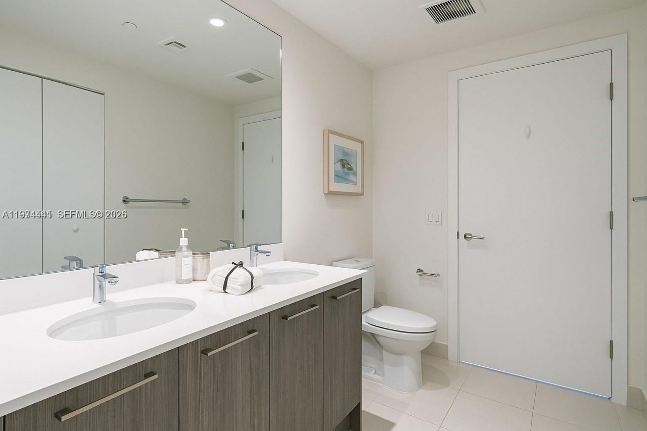 501 NE 31st St , Unit 1204, Miami, FL 33137 Photo