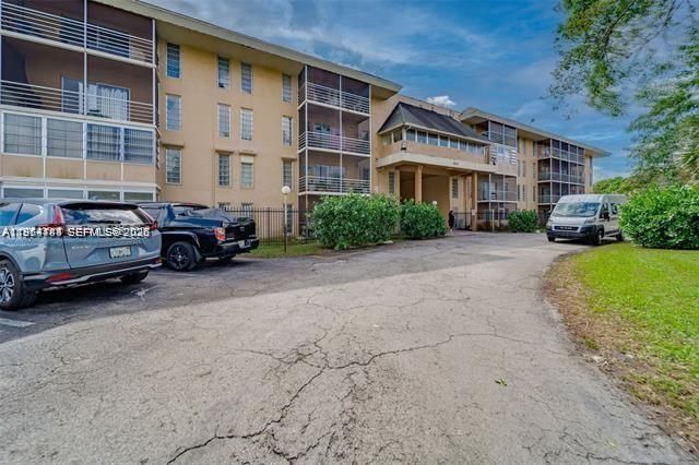 4848 NW 24th Ct , Unit 230, Lauderdale Lakes, FL 33313 Photo