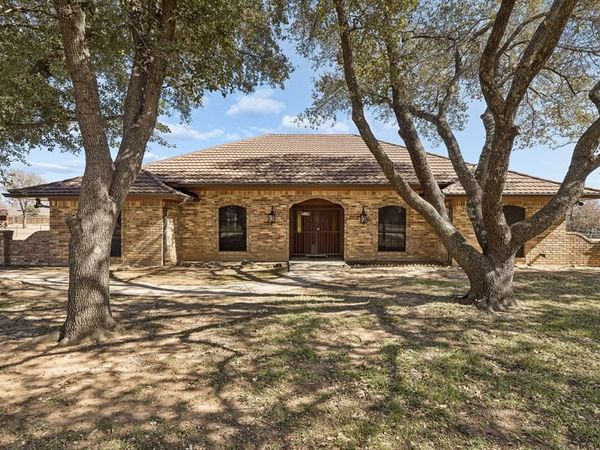 241 Simmons Road, Double Oak, TX 75077