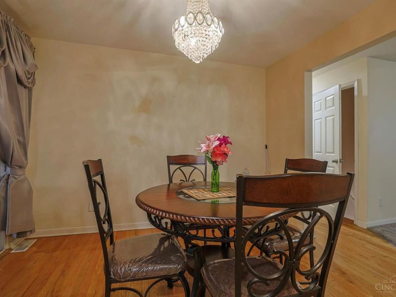 2031 Emerson Avenue, North College Hill, OH 45239 Photo 10