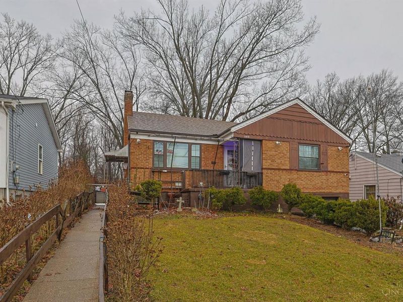 2031 Emerson Avenue, North College Hill, OH 45239 Photo 2