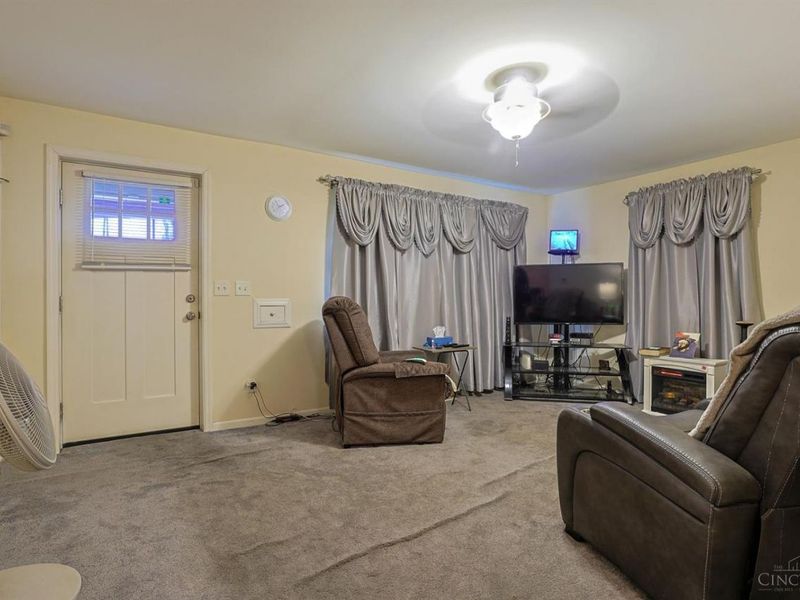 2031 Emerson Avenue, North College Hill, OH 45239 Photo 4