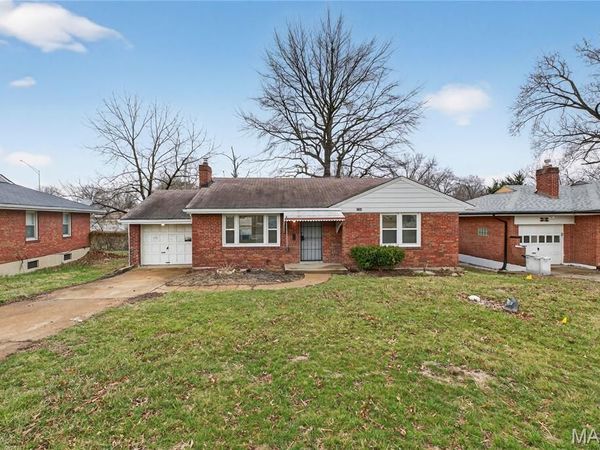 9240 Hathaway Drive, Jennings, MO 63136