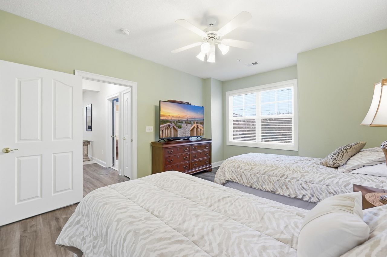 6203 Catalina Dr. Photo 29