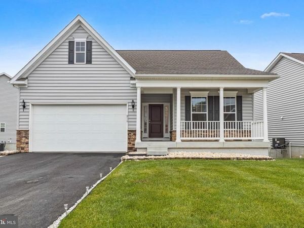 219 N HERON CIRCLE , NEW CASTLE, DE 19720