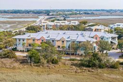 1010 Lighterman Way photo 4