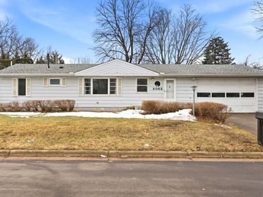2082 Diffley Road, Eagan, MN 55122