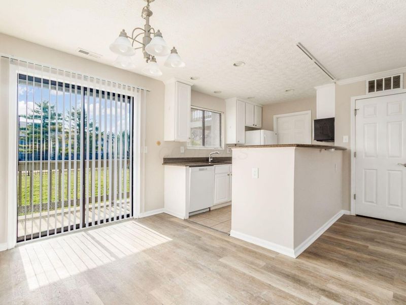 2727 Greystone Drive , Unit A, Columbus, OH 43220 Photo 11