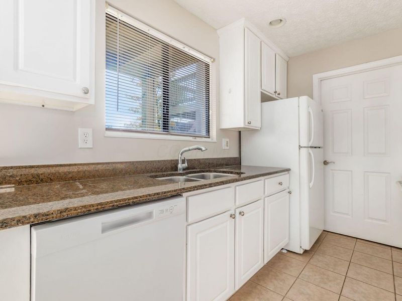 2727 Greystone Drive , Unit A, Columbus, OH 43220 Photo 15