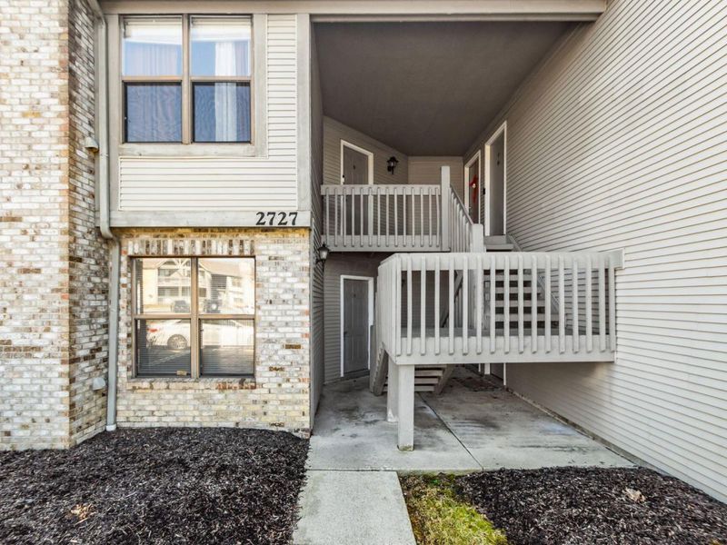 2727 Greystone Drive , Unit A, Columbus, OH 43220 Photo 3