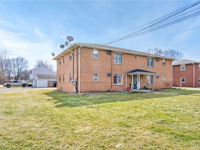 895 Cook Avenue , Youngstown, OH 44512 Photo 3