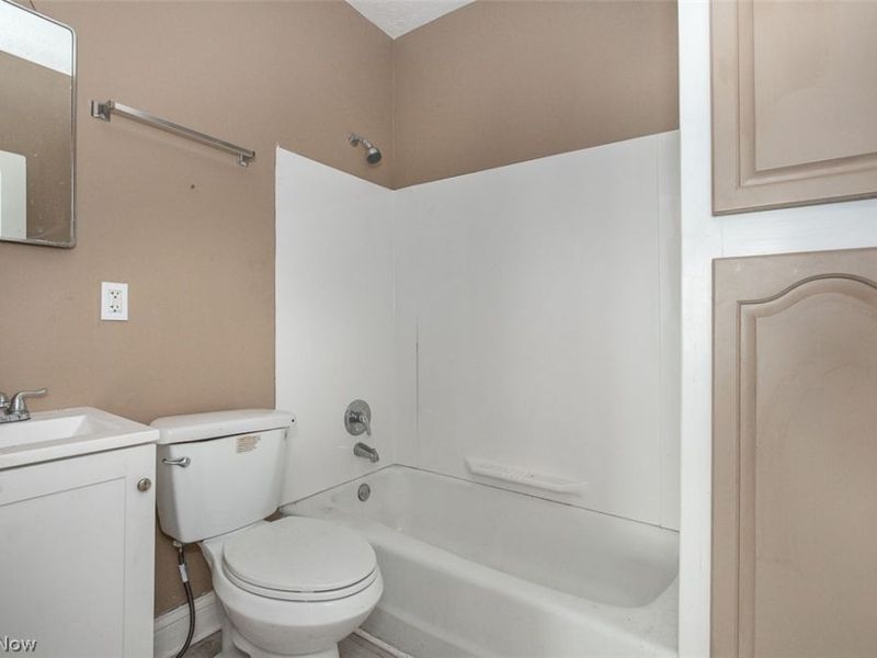 3976 E 71st Street, Cleveland, OH 44105 Photo 13