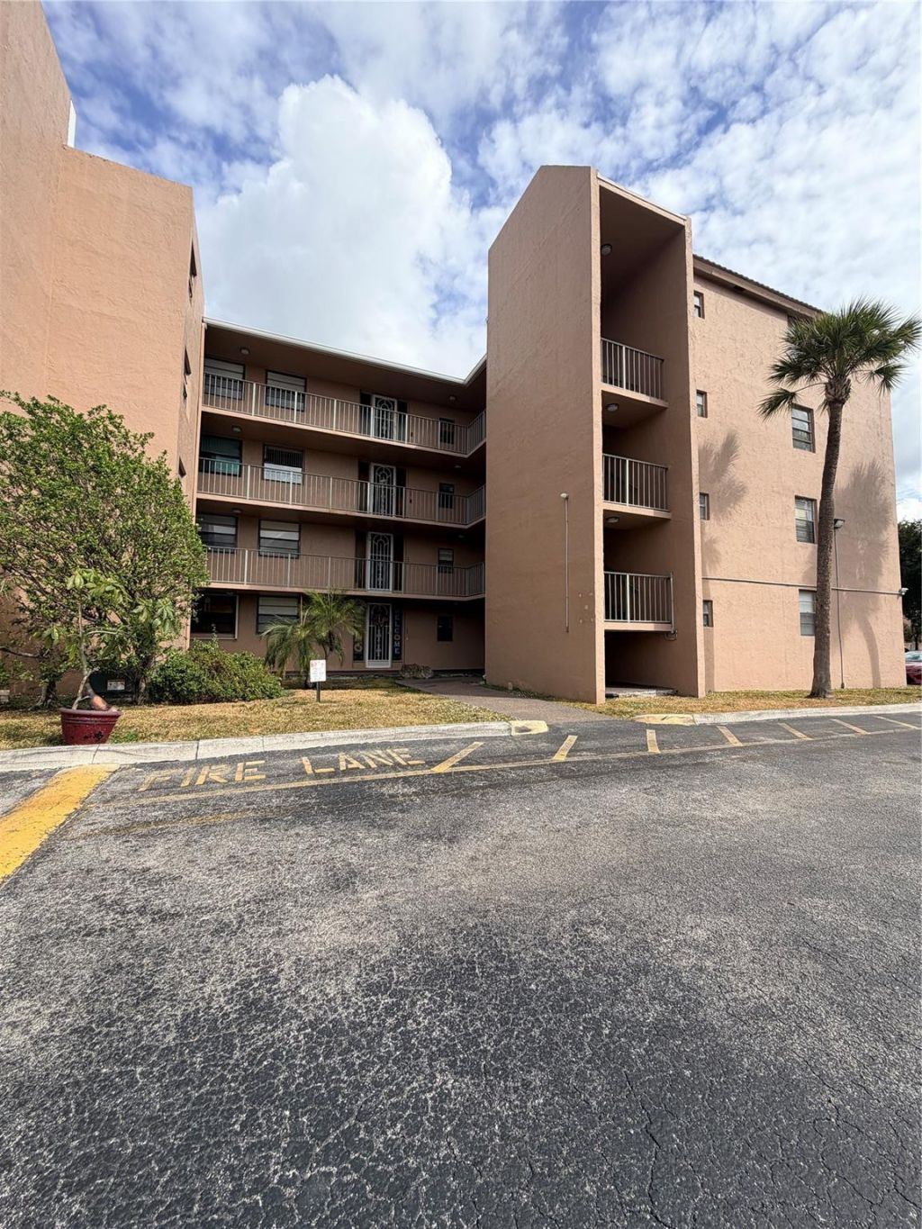 3100 N Pine Island Road, Unit 310, Sunrise, FL 33351 Photo